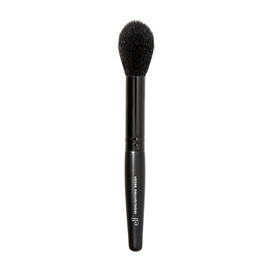 e.l.f. Highlighter Brush, Soft, Tapered Makeup Brush To Highlight & Strobe, Gives Skin An Illuminating Glow, Vegan & Cruelty-Free