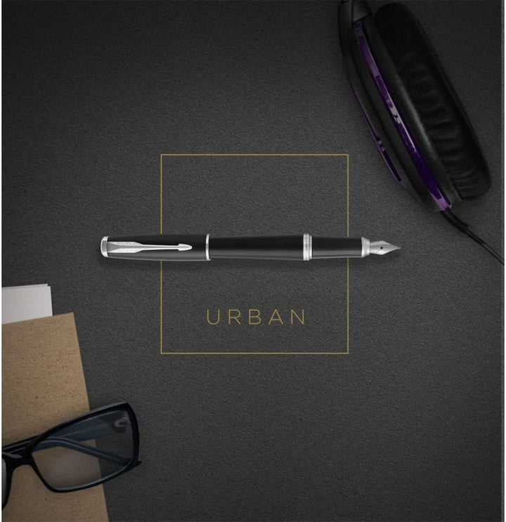 Parker Urban Fountain Pen, London Cab Black, Medium Nib with Blue Ink Refill (1931604),Black Cab - 3alababak