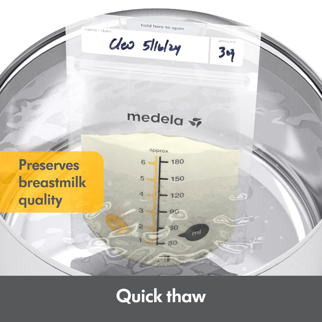 Medela Breast Milk Storage Bags, 100 Count, Ready to Use Breastmilk Bags for Breastfeeding, Self Standing Bag, Space Saving Flat Profile, Hygienically Pre-Sealed, White, 6 Ounce