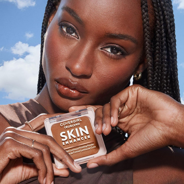 COVERGIRL TruBlend Skin Enhancer Baked Luminous Finishing Face Powder, with Hyaluronic Acid and White Rose Extract, Sheer &amp; Buildable