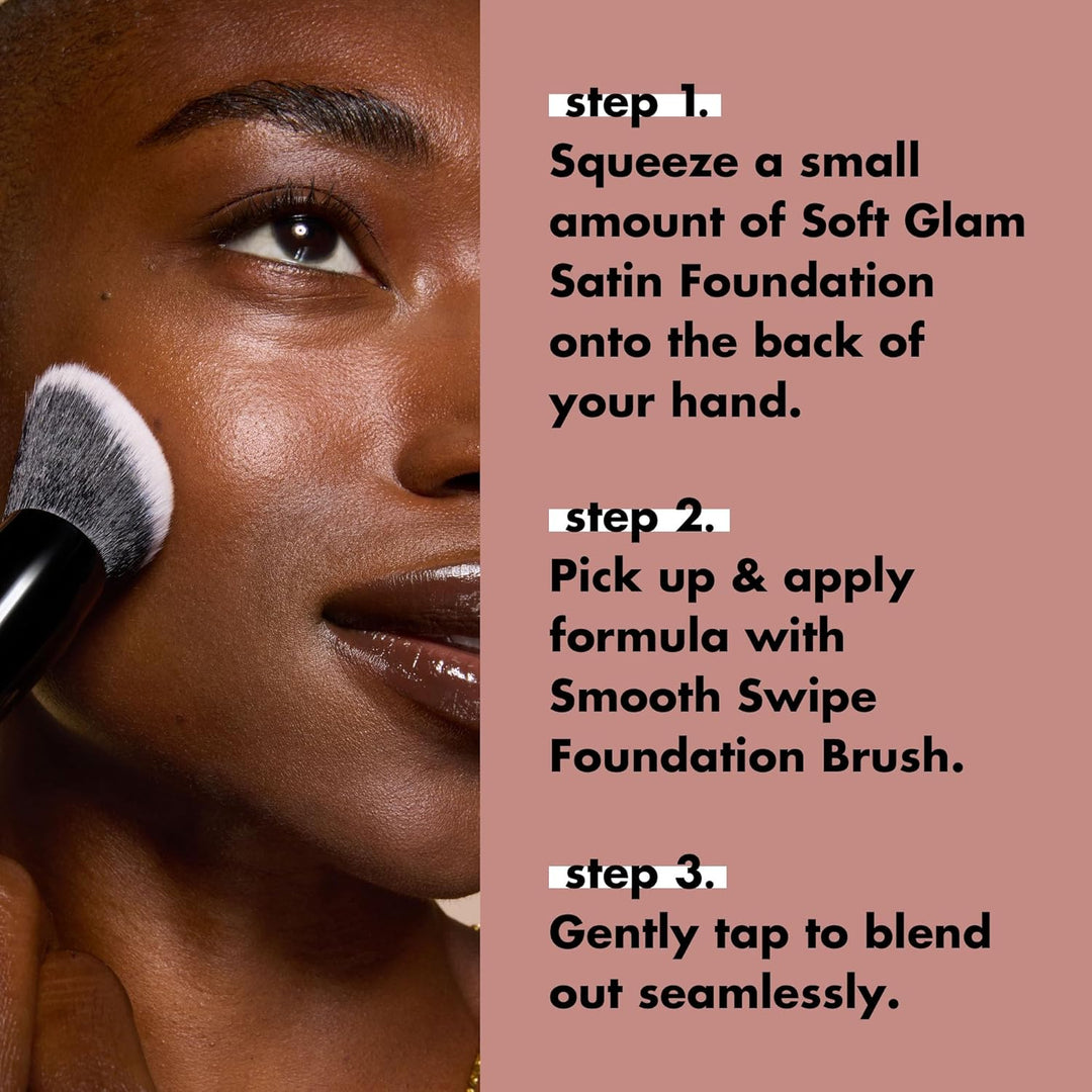 e.l.f. Smooth Swipe Foundation Brush, Face Makeup Brush For A Natural-Looking Finish, For Liquid & Cream Formulas, Vegan & Cruelty-Free