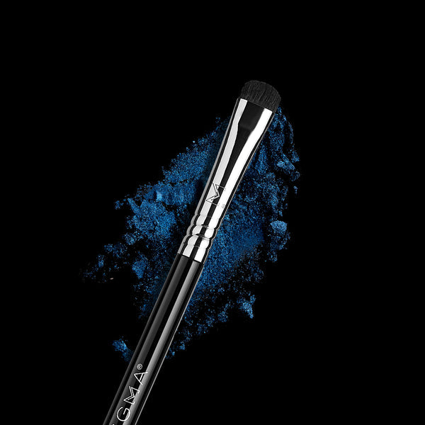 Sigma Beauty E20 - Short Shader Brush - 3alababak