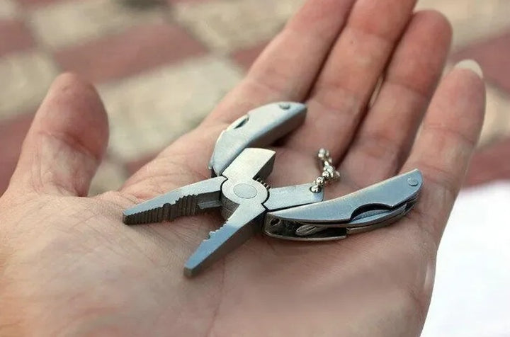 EDC Tools Travel Kits Portable Multifunction Folding Plier Stainless Steel Foldaway Knife Keychain Screwdriver Camping Survival