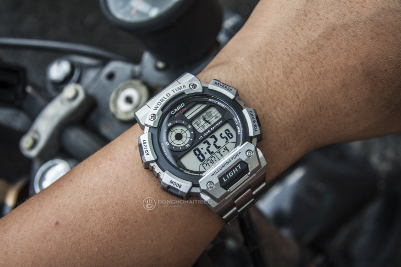 Casio Men s Quartz Stainless Steel Silver Band Watch AE 1400WHD