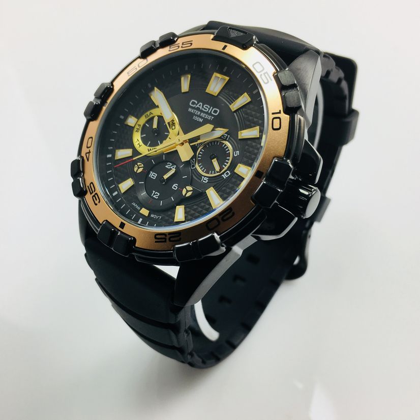 Casio Men's MTD1069B-1A1 Round Analog Black and Gold Dial and Black Resin Strap Watch - 3alababak